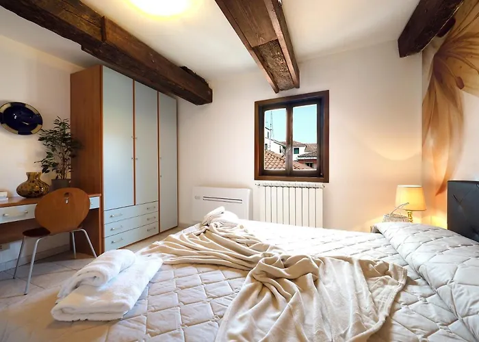 Palazzo Preziosa - Rialto Apartman Velence