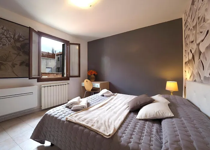 Palazzo Preziosa - Rialto Apartman *